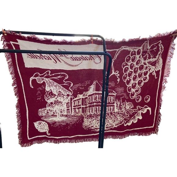 CHATEAU STE MICHELLE Winery Large Tapestry Red and White 68" x 48" - Picture 3 of 7